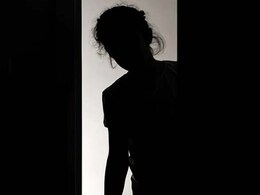 स्कूल जा रही नाबालिग छात्रा के साथ हुआ गैंगरेप, आरोपियों की तलाश जारी स्कूल जा रही नाबालिग छात्रा के साथ हुआ गैंगरेप, आरोपियों की तलाश जारी