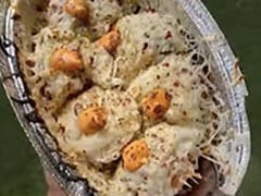 Delicious Or Bizarre? This Pizza Pani Puri Is Giving Foodies Mixed Thoughts Delicious Or Bizarre? This Pizza Pani Puri Is Giving Foodies Mixed Thoughts