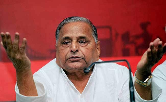 Mulayam Singh Yadav's Statue, Installed "Without Permission", Removed In UP