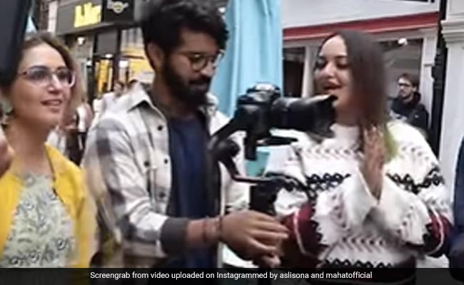 <i>Double XL</i>: Sonakshi Sinha And Huma Qureshi's BTS Clip Is All About "Love, Laughter, Food And Friendship"