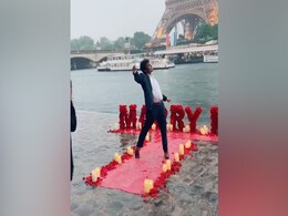 Eiffel Tower के सामने शाहरुख के गाने पर थिरकते हुए शख्स ने गर्लफ्रेंड को किया प्रपोज, लोगों को खटक गई ये बात! हो गया ट्रोल Eiffel Tower के सामने शाहरुख के गाने पर थिरकते हुए शख्स ने गर्लफ्रेंड को किया प्रपोज, लोगों को खटक गई ये बात! हो गया ट्रोल