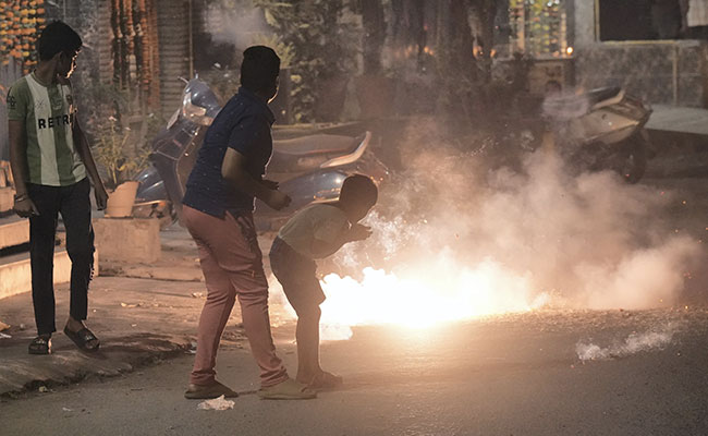 Delhi's Diwali Cracker Ban Goes Up In Smoke, Air Quality Dips