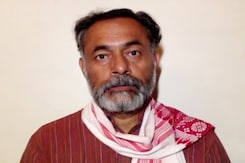 'English Must Be Phased Out': Yogendra Yadav 'English Must Be Phased Out': Yogendra Yadav