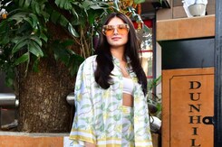 Tara Sutaria मल्टीकलर्ड को-ऑर्ड सेट में दिखीं बहुत सुंदर Tara Sutaria मल्टीकलर्ड को-ऑर्ड सेट में दिखीं बहुत सुंदर