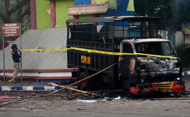 127 Killed In Stampede After Football Fans 'Invade Pitch': Indonesia Cops