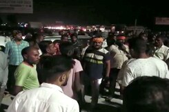 Woman Shot Dead In Clash Between UP Police, Uttarakhand People: Cops Woman Shot Dead In Clash Between UP Police, Uttarakhand People: Cops