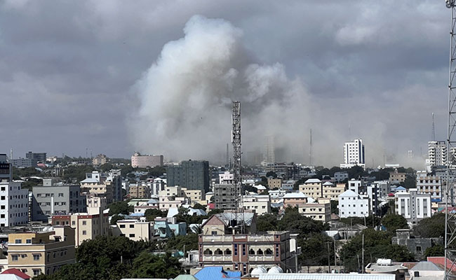 100 Killed In Twin Car Blasts In Somalia