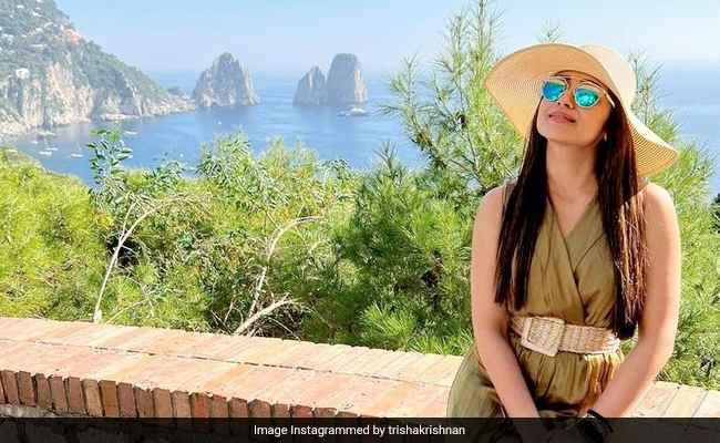 Trisha Shares Postcard-Worthy Pics From Her Holiday In Italy