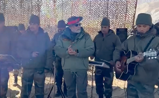 Watch: PM Modi's Vande Mataram Singalong With Soldiers At Kargil