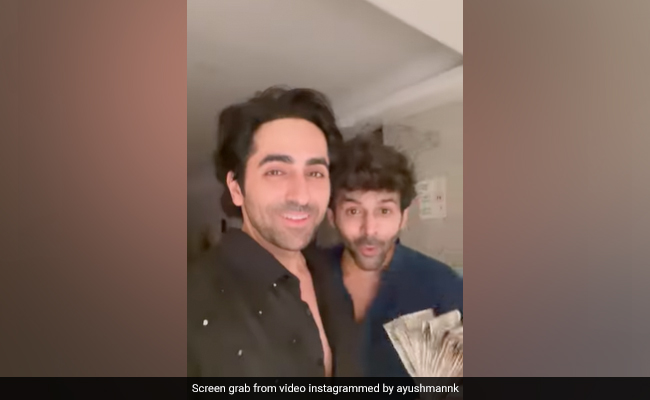 Kartik Aaryan Won Money At Ayushmann Khurrana's Diwali Bash. His ROFL Reaction