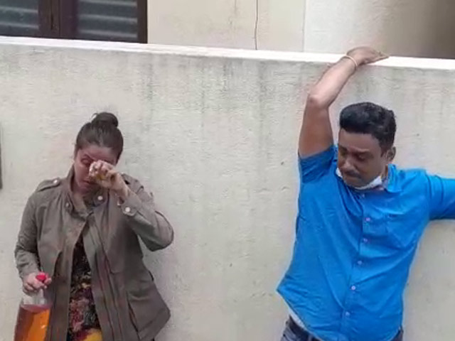 Video: Bengaluru Couple Threaten To Burn Themselves Over House Demolition
