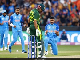 Watch: Arshdeep Singh Bamboozles Babar Azam, Sends Pak Skipper Packing For Golden Duck