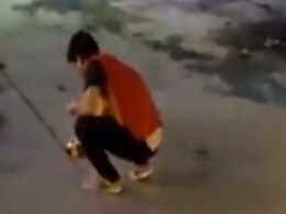 AAP नेता के मंत्री बनने पर समर्थकों ने जलाएं पटाखे, BJP ने वीडियो शेयर कर केजरीवाल को घेरा AAP नेता के मंत्री बनने पर समर्थकों ने जलाएं पटाखे, BJP ने वीडियो शेयर कर केजरीवाल को घेरा