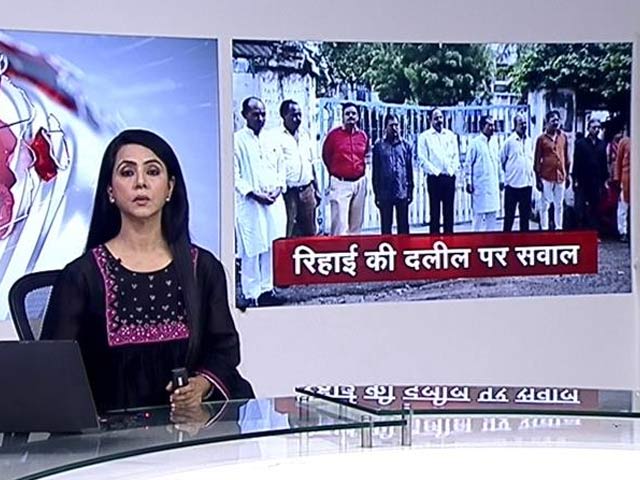 5 की बात : बिलकिस बानो मामले में दोषियों की रिहाई की दलील पर सवाल