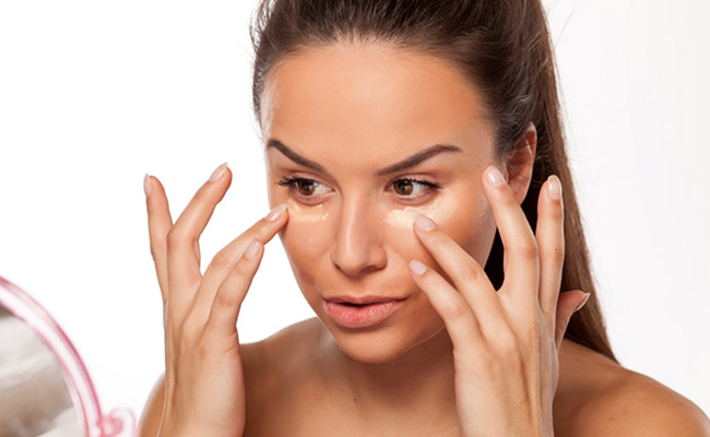 Keep Your Festive Makeup In Place Through Every Navratri 2022 Night With These 5 Must-Have Makeup Primers