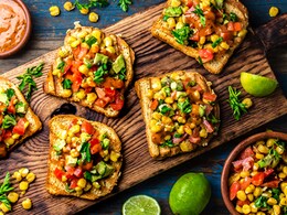 How To Make Masala Corn Toast For A Quick Breakfast