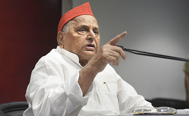 Updates: Mulayam Singh Yadav Dies At 82, Political Leaders Pay Tributes