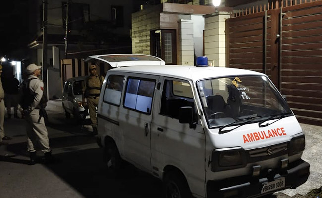 Jammu And Kashmir Senior Cop In Charge Of Prisons Murdered At Home