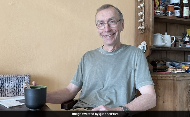 Swedish Scientist Wins Medicine Nobel For Discoveries In "Human Evolution"