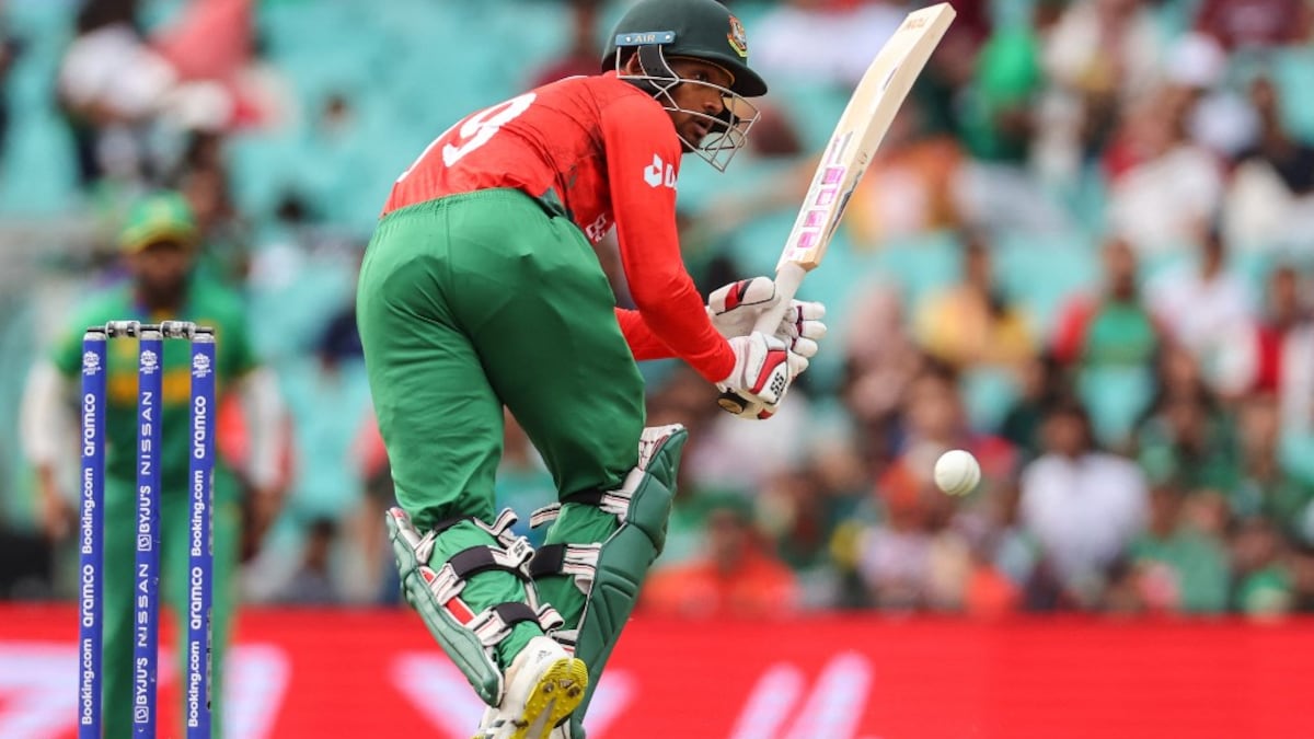 Bangladesh vs England 1st T20I Live Score: Najmul Hossain Shanto Keeps Bangladesh In Control In Chase Of 157 vs England