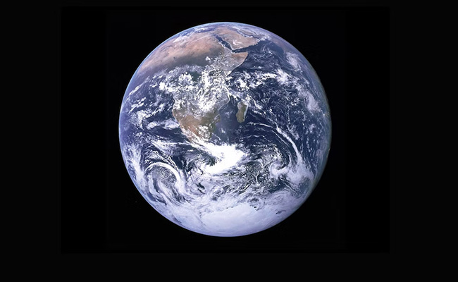 Satellite Data Reveals How Earth's Crust Is 'Dripping' Beneath Turkey
