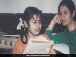 मां के साथ पढ़ाई करते हुए रो रही यह बच्ची आज है बॉलीवुड की मशहूर एक्ट्रेस, पहचाना तो कहलाएंगे सिकंदर मां के साथ पढ़ाई करते हुए रो रही यह बच्ची आज है बॉलीवुड की मशहूर एक्ट्रेस, पहचाना तो कहलाएंगे सिकंदर