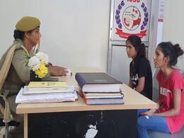 महिला सशक्तीकरण : उत्तर प्रदेश में पहली बार 3 महिला PAC बटालियन हुईं गठित महिला सशक्तीकरण : उत्तर प्रदेश में पहली बार 3 महिला PAC बटालियन हुईं गठित