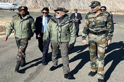 PM Modi Celebrates Diwali With Soldiers In Kargil PM Modi Celebrates Diwali With Soldiers In Kargil