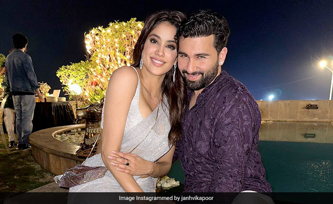 In Janhvi Kapoor's Diwali Album, This Pic With Rumoured Boyfriend Orhan Awatramani Stole The Show