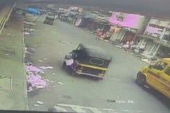 Maharashtra College Student Sexually Assaulted, Dragged By Auto Driver Maharashtra College Student Sexually Assaulted, Dragged By Auto Driver