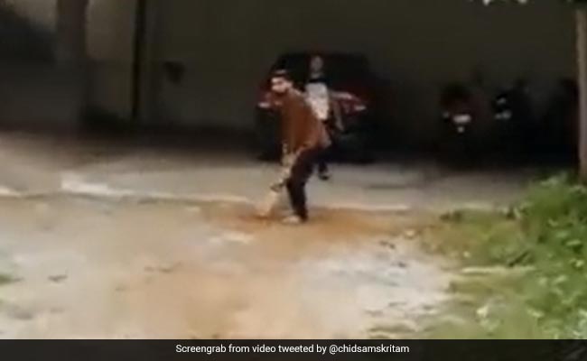 Sanskrit Cricket Commentator Wins The Internet With His Fluency. Video Goes Viral