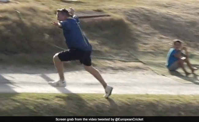 Video: इंग्लैंड के पूर्व स्पिनर ग्रीम स्वान ने कैच पकड़ने के मनाया ऐसा जश्न, देखने वाले रह गए हैरान