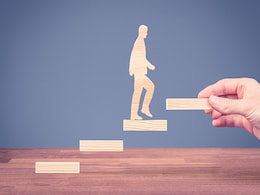 Career Success Tips: कंफ्यूज होकर नहीं, इस टिप्स को पढ़कर आसानी से चुनें अपना करियर Career Success Tips: कंफ्यूज होकर नहीं, इस टिप्स को पढ़कर आसानी से चुनें अपना करियर