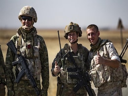 Pics: Russian, US Troops Share Rare Moment Amid Syria Fighting Pics: Russian, US Troops Share Rare Moment Amid Syria Fighting