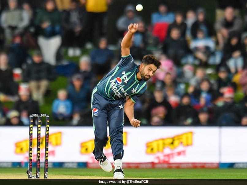 Watch: Pakistan Pacer's Masterclass At The Death With 3 Wickets In 19th Over