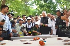 Ashok Gehlot's Diwali Meet For Children Orphaned During Covid Ashok Gehlot's Diwali Meet For Children Orphaned During Covid