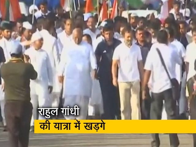 भारत जोड़ों यात्रा के 38वें दिन राहुल का साथ देने पहुंचे मल्लिकार्जुन खड़गे