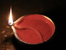 जीवन की सभी परेशानियों को दूर करेंगे आटे के दीपक, जानिए कब कौन सा दीपक जलाना है शुभ जीवन की सभी परेशानियों को दूर करेंगे आटे के दीपक, जानिए कब कौन सा दीपक जलाना है शुभ