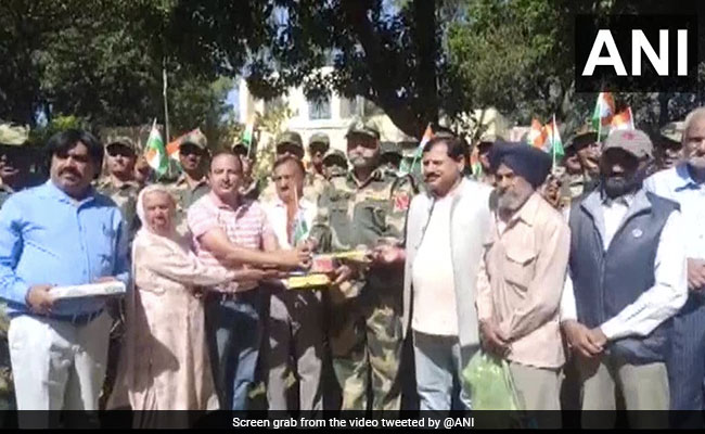 Families Of Dead Soldiers Celebrate Diwali With Border Force In Pathankot
