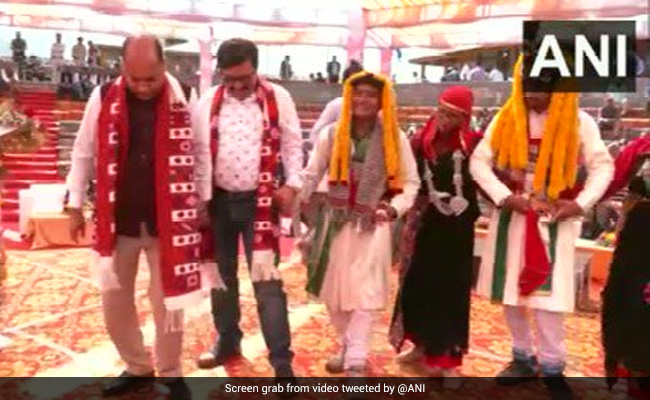 Watch: Himachal Pradesh Chief Minister Jairam Thakur Dances With Folk Artists In Manali