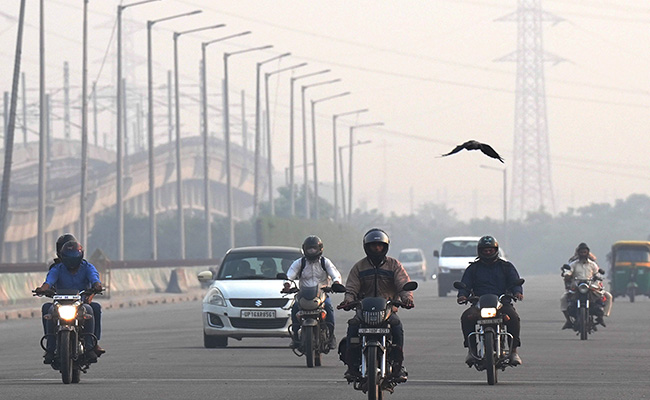 As Air Quality Worsens, Commercial Diesel Vehicles Banned From Delhi Roads