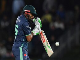 कोहली के बाद अब बाबर आजम खत्म करेंगे 'धोनी' की बादशाहत, T20 World Cup में तोड़ सकते हैं यह खास रिकॉर्ड कोहली के बाद अब बाबर आजम खत्म करेंगे 'धोनी' की बादशाहत, T20 World Cup में तोड़ सकते हैं यह खास रिकॉर्ड