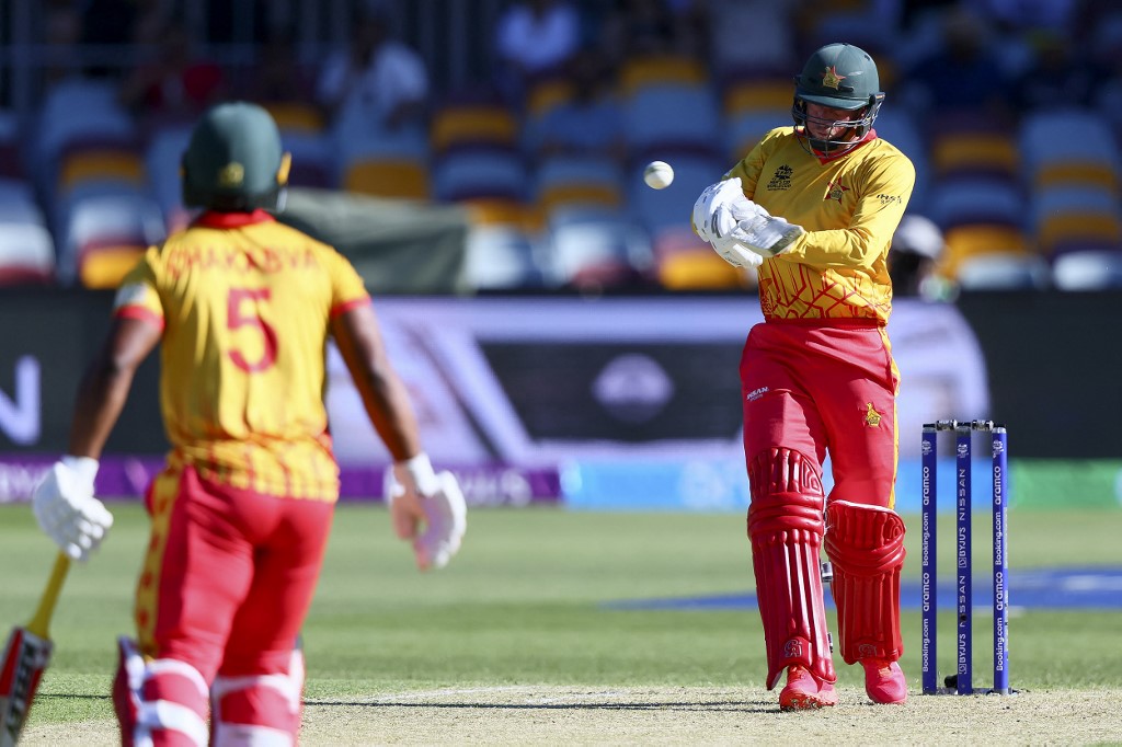 टी20 वर्ल्ड कप से पहले इस टीम को लगा बड़ा झटका, स्टार खिलाड़ी ने संन्यास का किया ऐलान