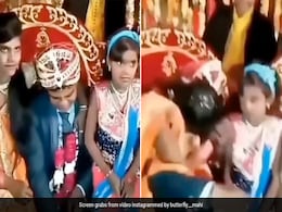 दूल्हे को स्टेज पर Kiss करने लगी साली, की ऐसी अजीब हरकत, देखते रहे लोग, परेशान दूल्हे ने किया कुछ ऐसा... दूल्हे को स्टेज पर Kiss करने लगी साली, की ऐसी अजीब हरकत, देखते रहे लोग, परेशान दूल्हे ने किया कुछ ऐसा...