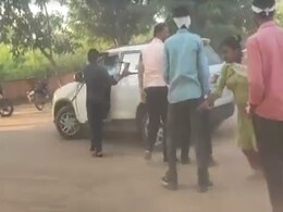 Caught On Camera: Family Kidnaps Daughter In Front Of Police Station In Rajasthan Caught On Camera: Family Kidnaps Daughter In Front Of Police Station In Rajasthan