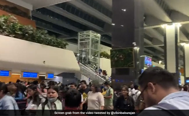 Video: Bengaluru Kempegowda Airport Witnesses Massive Crowd Ahead Of Diwali
