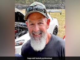 Veteran Skydiver Richard Sheffield Dies After 'Hard Landing' On Field Veteran Skydiver Richard Sheffield Dies After 'Hard Landing' On Field