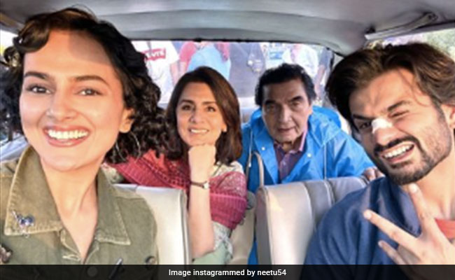 Neetu Kapoor, Working With Asrani After 47 Years, Shares Pic From Film Set