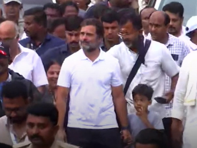 कर्नाटक पहुंचा भारत जोड़ो यात्रा, मैसूर में उमड़ी लोगों की भारी भीड़