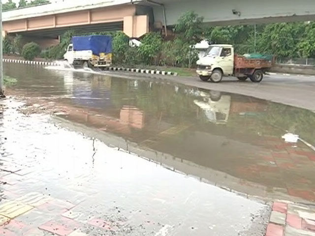 Several Delhi Areas Waterlogged After Heavy Rain, More Showers Likely